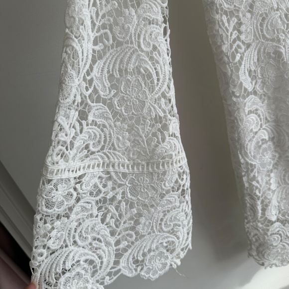 White Lace Dress 70s Style w/Bell Sleeves - Picture 5 of 8